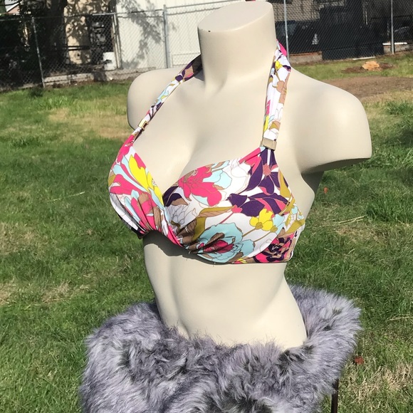 Victoria's Secret Other - VICTORIA SECRET PUSH UP BIKINI TOP